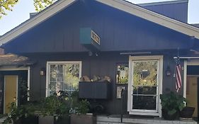 The Gold Lodge